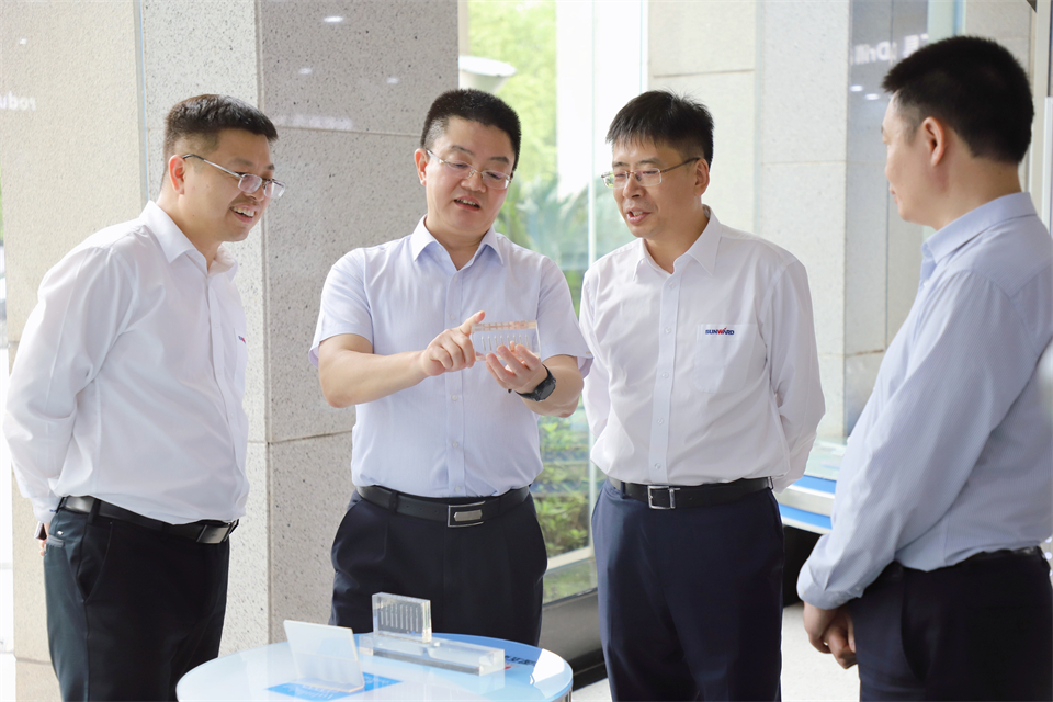 “双向奔赴 合作共赢”k1体育
与中钨高新签订战略合作协议