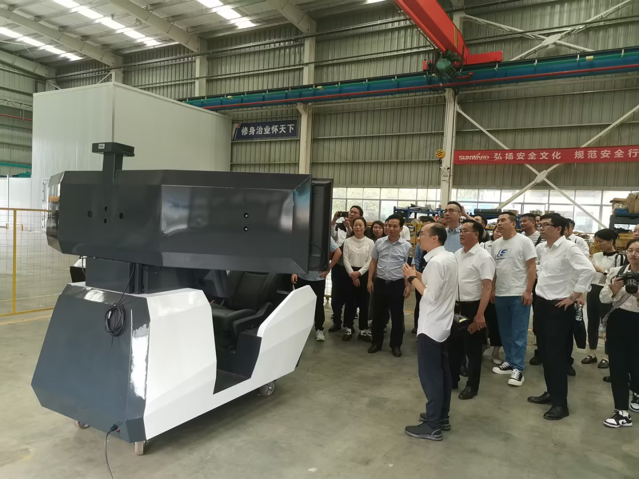 湘潭市工信局带队莅临k1体育
开展智能制造现场观摩交流活动