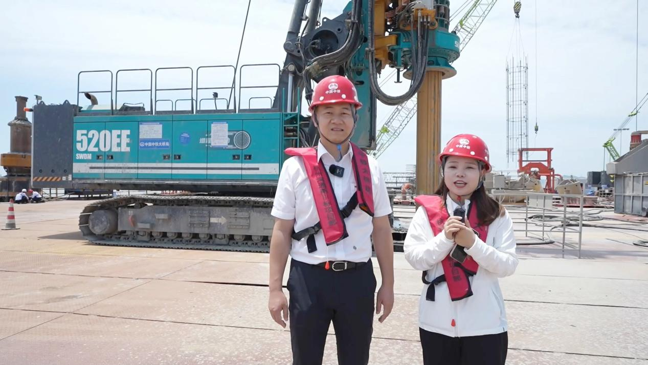 先导式创新,再推电动新品!k1体育
SWDM520EE增程式旋挖钻机推介会成功举办