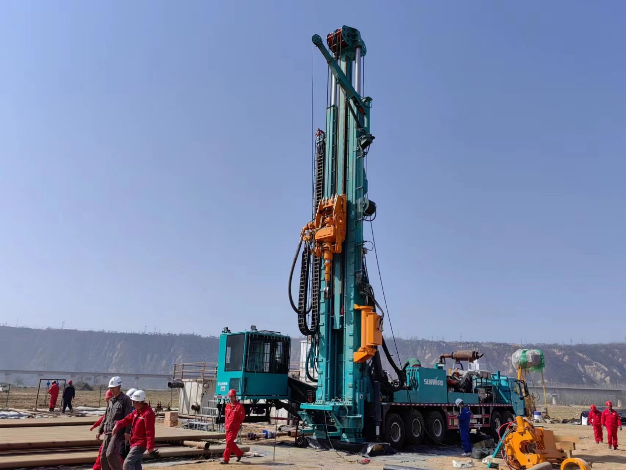 k1体育
“大直径深孔钻护一体同心跟管钻进技术创新与利用”项目获批湖南省重点领域研发计划项目