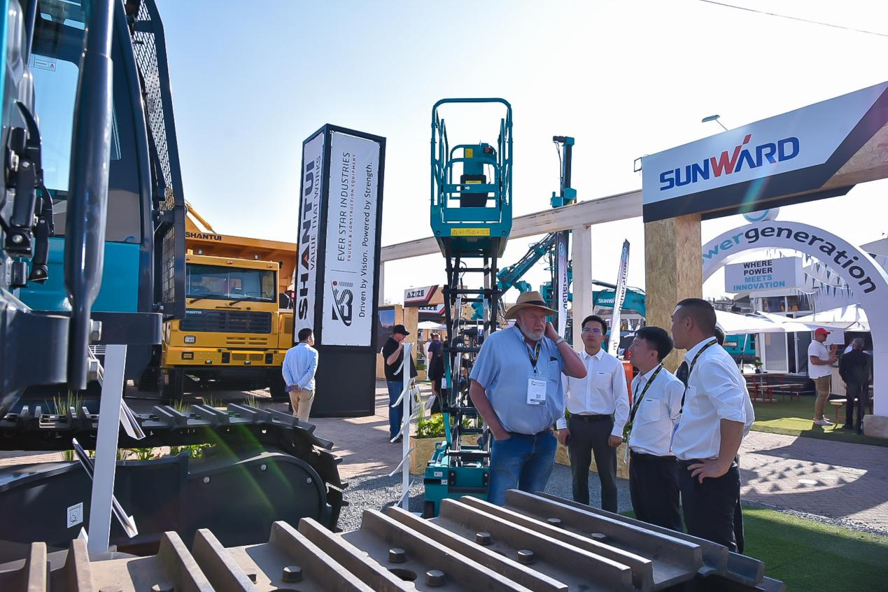 跨越山海,重器远航!k1体育
亮相南非最大矿业展会