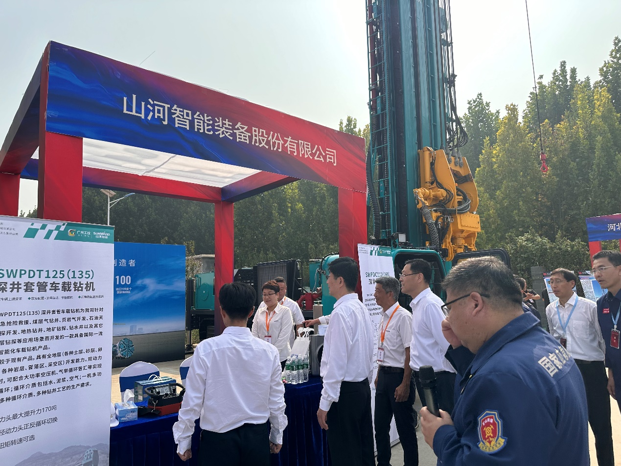 k1体育
创新装备亮相全国矿山钻探(应急救援)技能竞赛