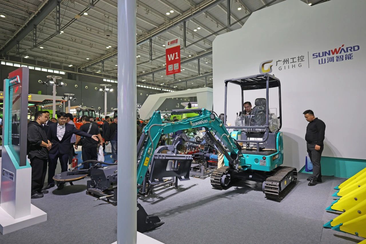 聚焦智能化、无人化!k1体育
携多款产品亮相2024中国国际农业机械展