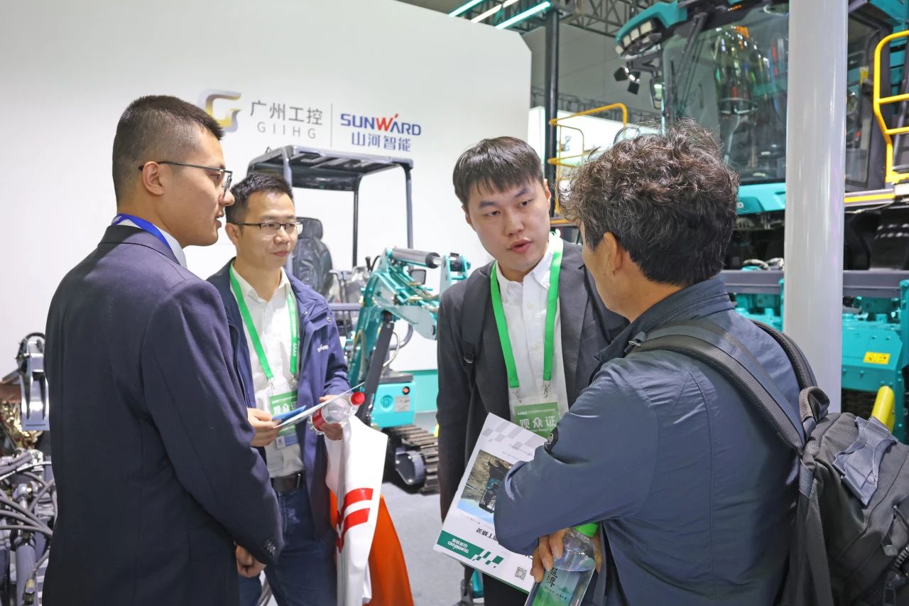 聚焦智能化、无人化!k1体育
携多款产品亮相2024中国国际农业机械展