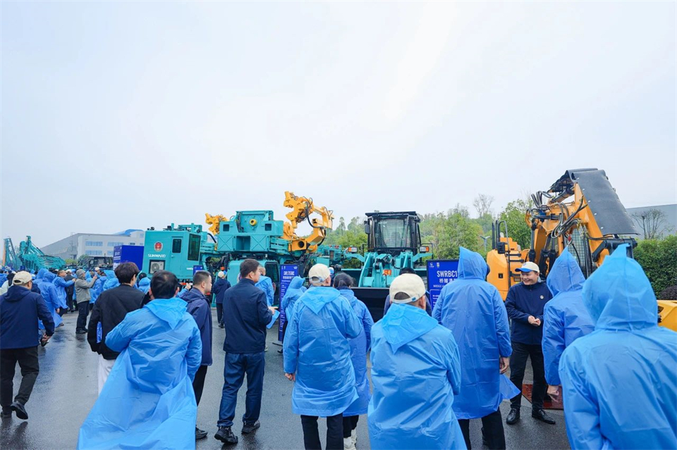 创新引领价值，理想成就未来！k1体育
25周年庆典暨全球客户节隆重举办