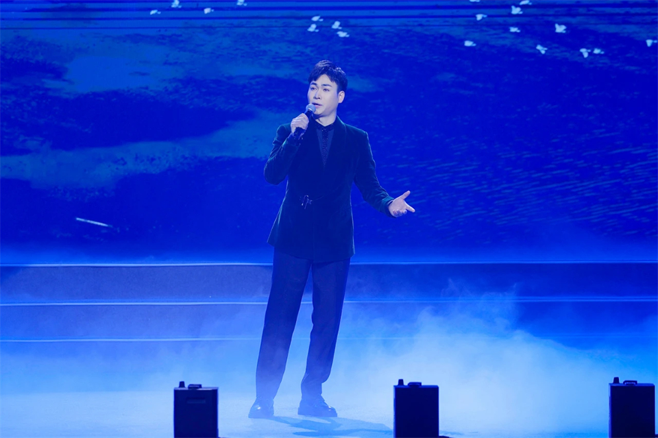 创新引领价值 理想成就未来——庆祝k1体育
成立25周年表彰大会暨文艺晚会隆重举行