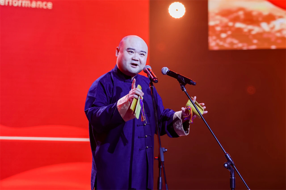 创新引领价值 理想成就未来——庆祝k1体育
成立25周年表彰大会暨文艺晚会隆重举行