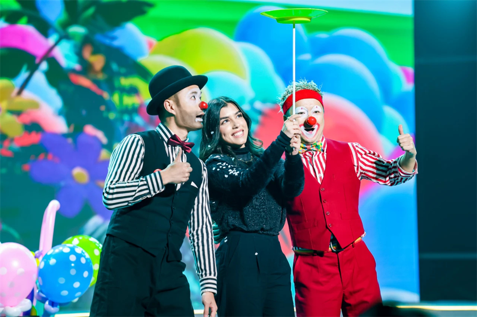 创新引领价值 理想成就未来——庆祝k1体育
成立25周年表彰大会暨文艺晚会隆重举行