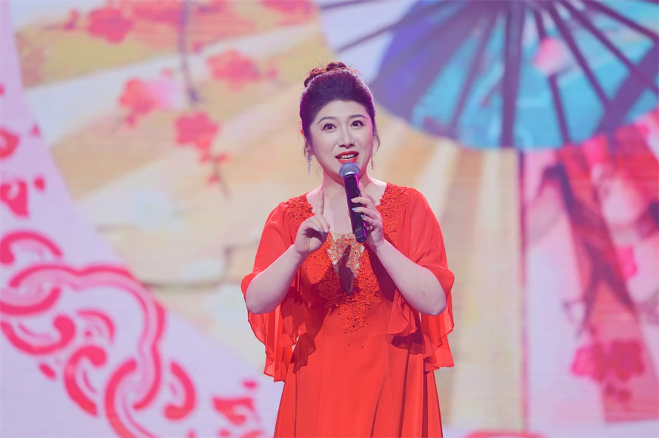 创新引领价值 理想成就未来——庆祝k1体育
成立25周年表彰大会暨文艺晚会隆重举行