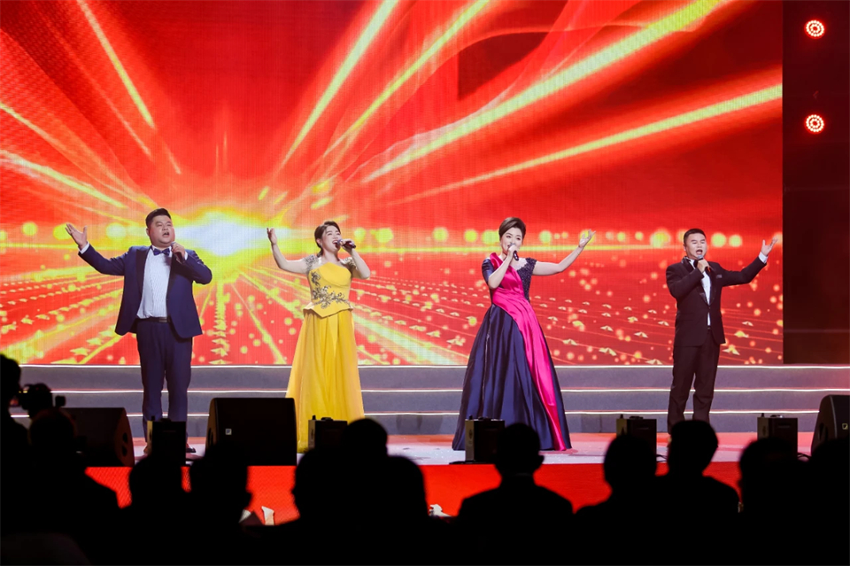 创新引领价值 理想成就未来——庆祝k1体育
成立25周年表彰大会暨文艺晚会隆重举行