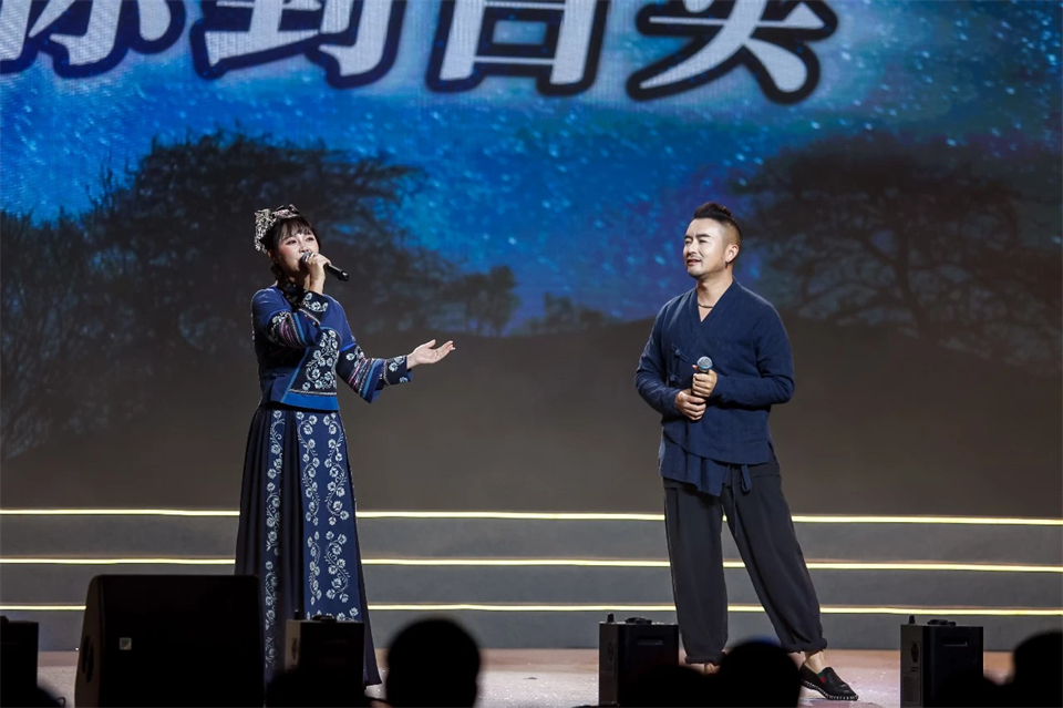 创新引领价值 理想成就未来——庆祝k1体育
成立25周年表彰大会暨文艺晚会隆重举行