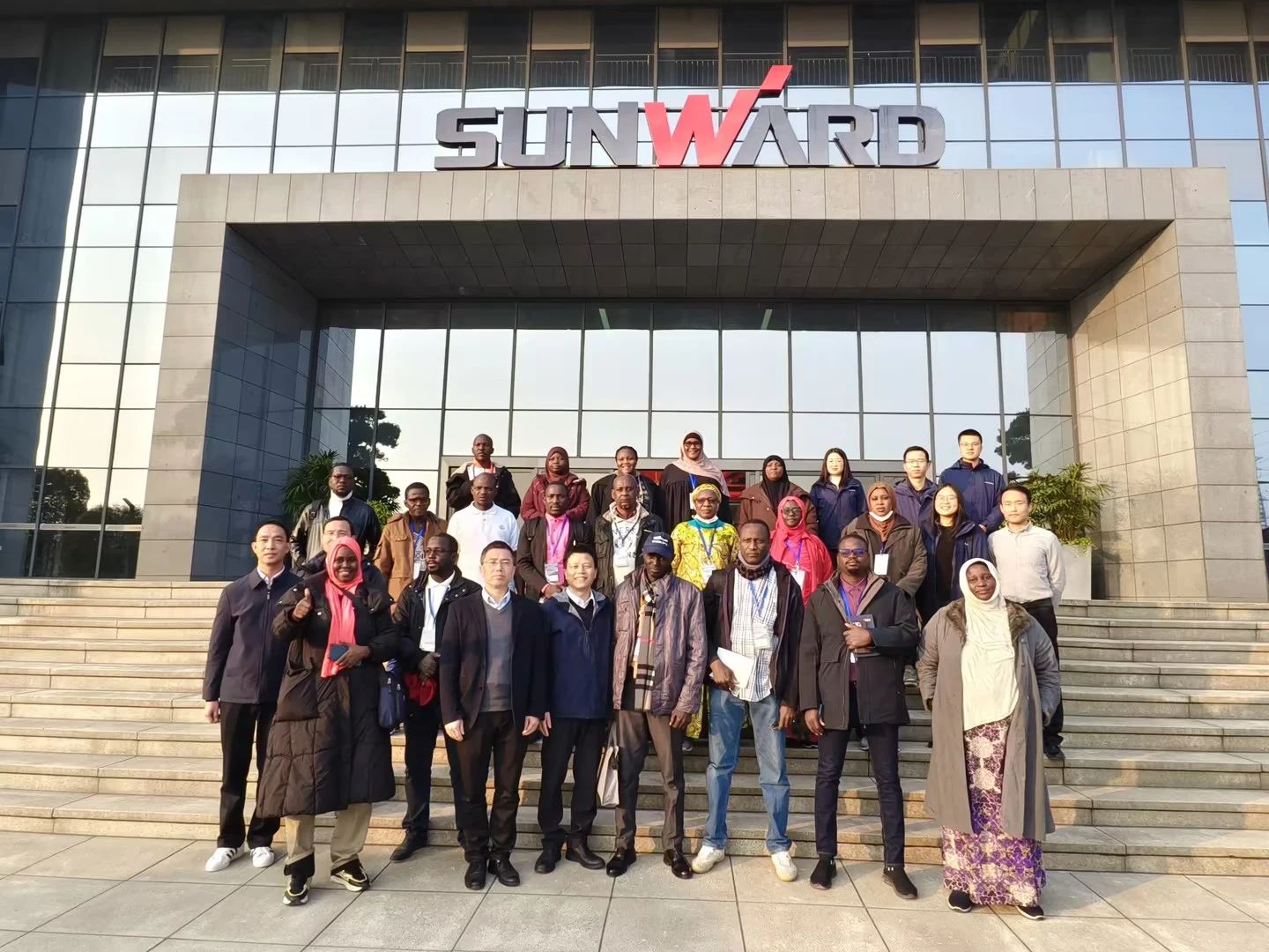 尼日尔农业管理和技术研修班调研k1体育
