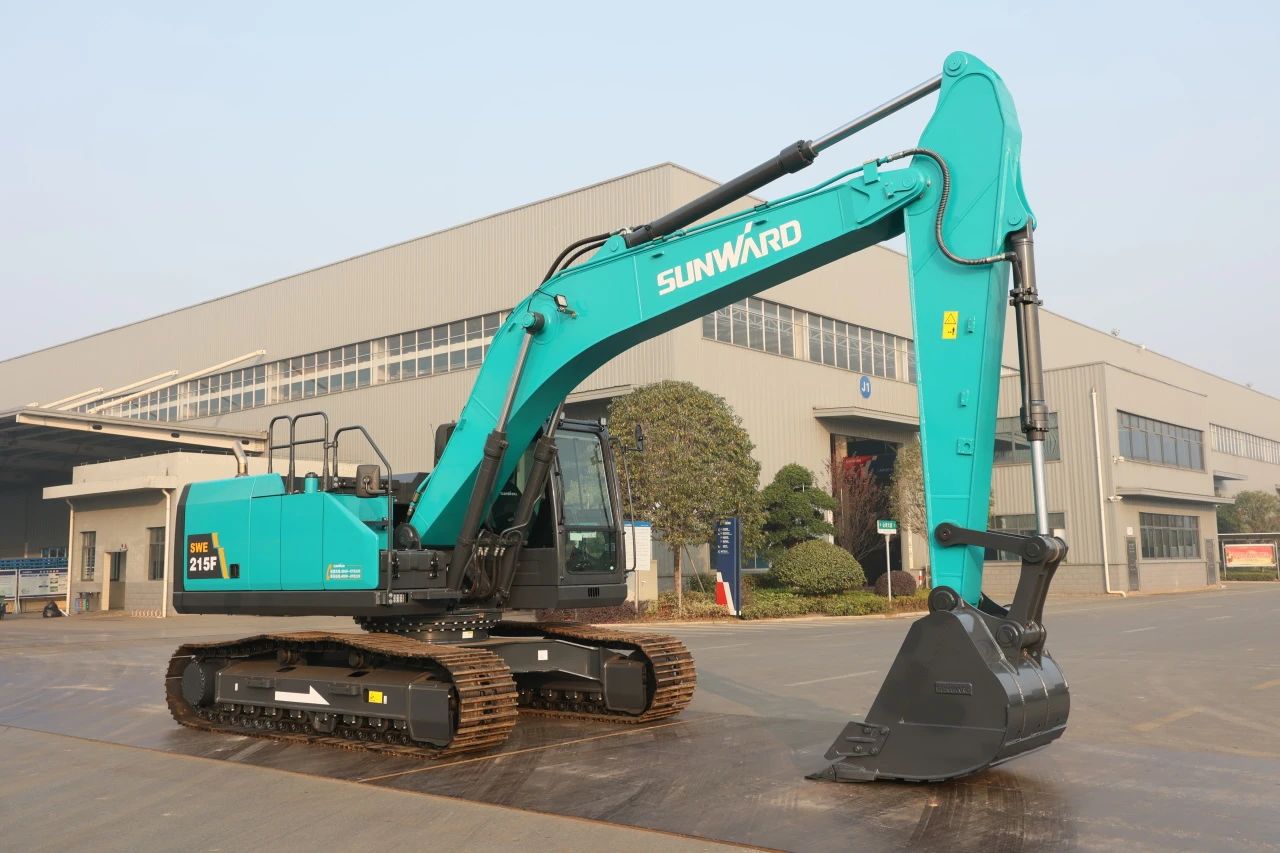 聚焦市场需求,k1体育
三款精品工程液压挖掘机成功下线