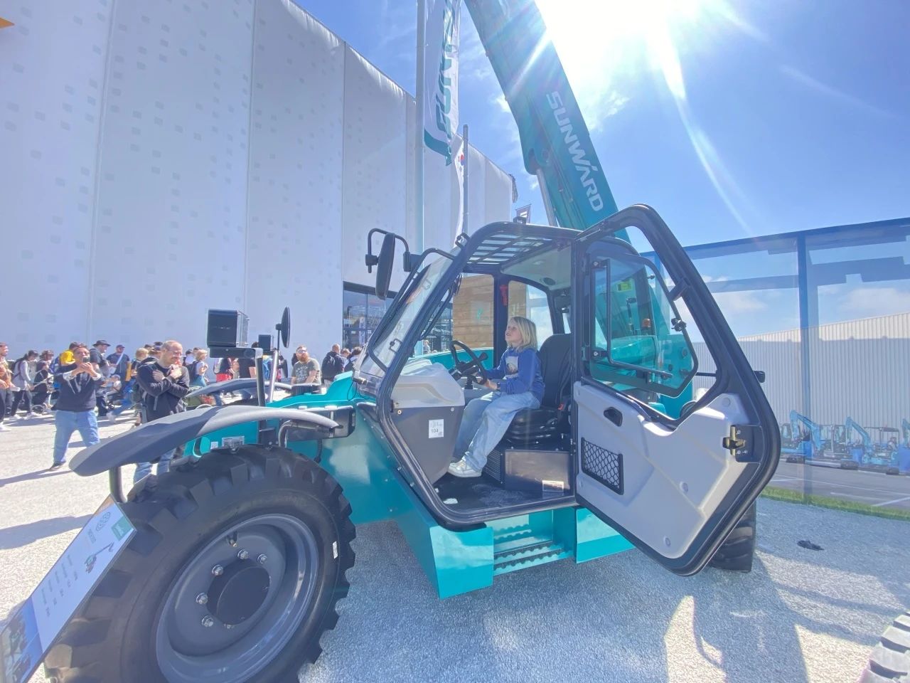 k1体育
高空机械闪耀Bauma 2025! 新能源技术与创新产品获全球瞩目