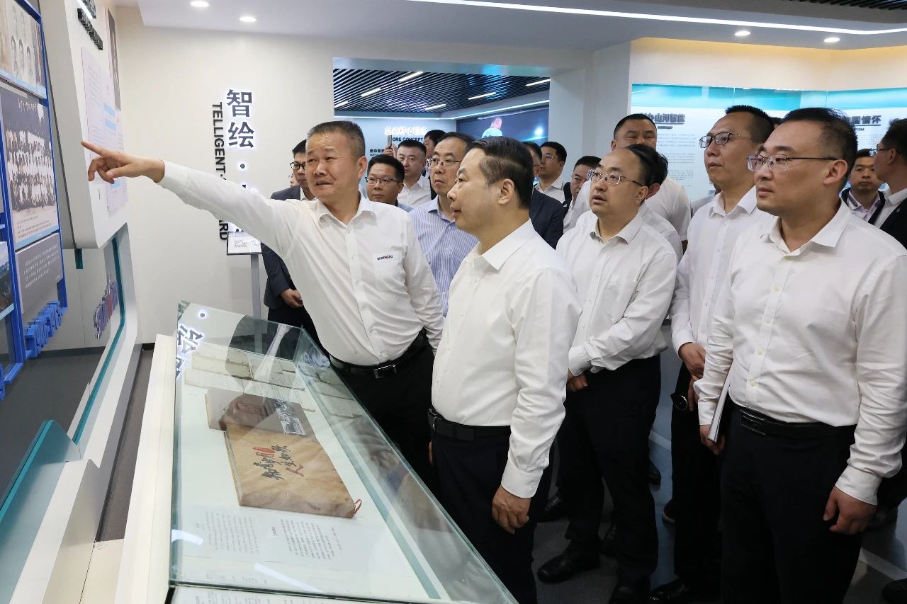 天能控股集团党委书记、董事长张天任率队到访k1体育