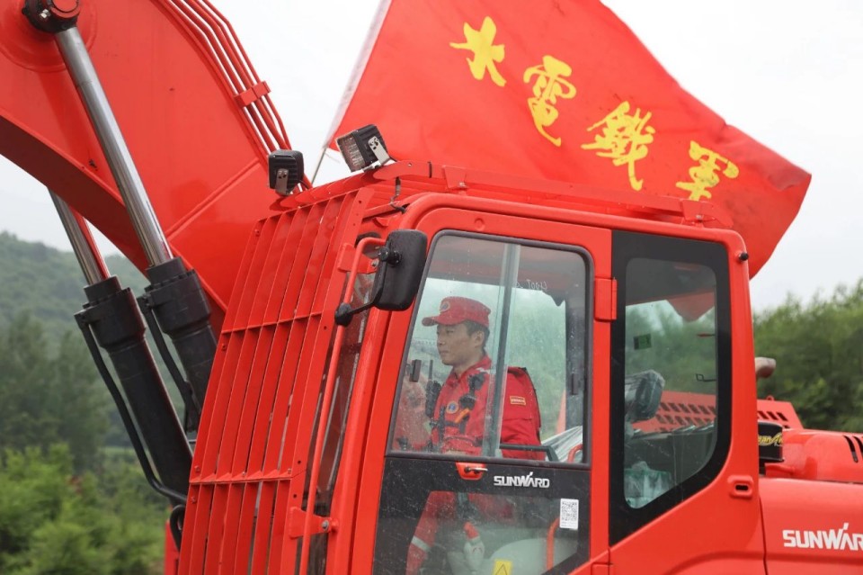 硬核破解“最后一公里”难题，k1体育
应急救援设备助力“应急使命·2025”演习！