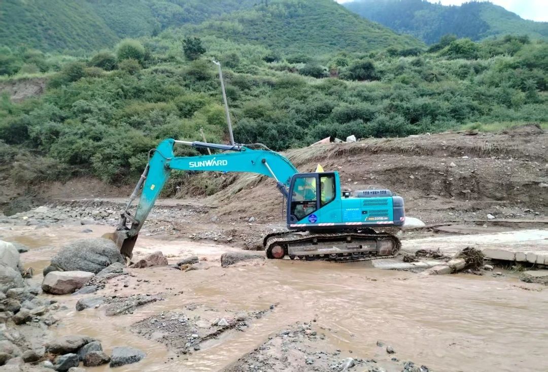 关注!k1体育
紧急驰援甘肃榆中