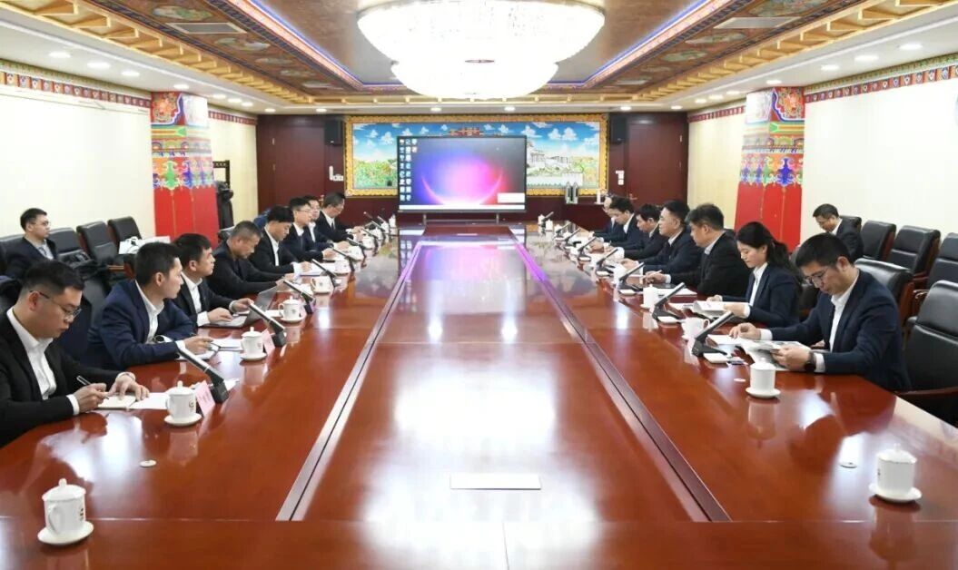 广州工控集团董事长景广军率k1体育
团队到中国黄金集团拜访交流