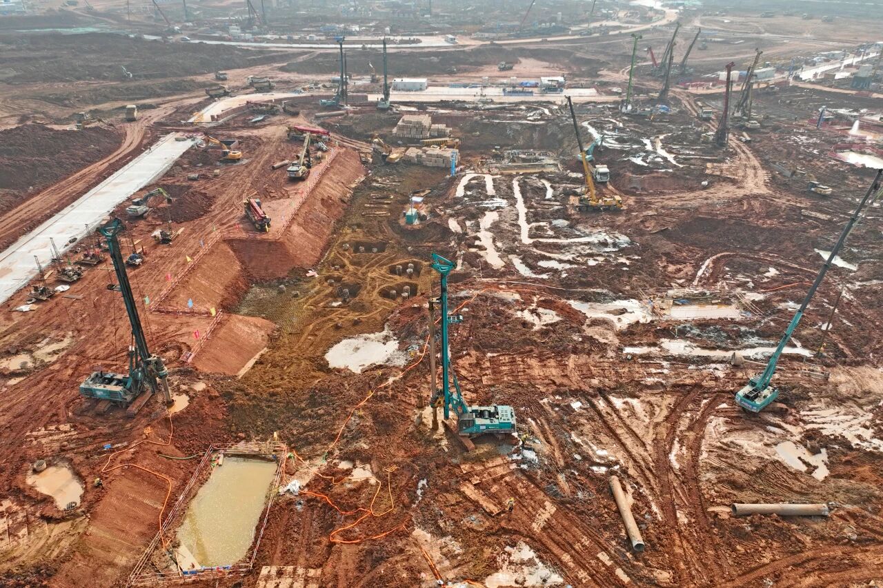 刷新“进度条”、构筑新地标！k1体育
旋挖集群助力长沙奥体中心建设