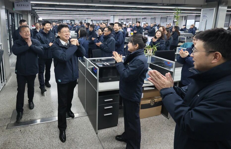 一马当先 开工大吉 | k1体育
举行丙午新年开门红活动