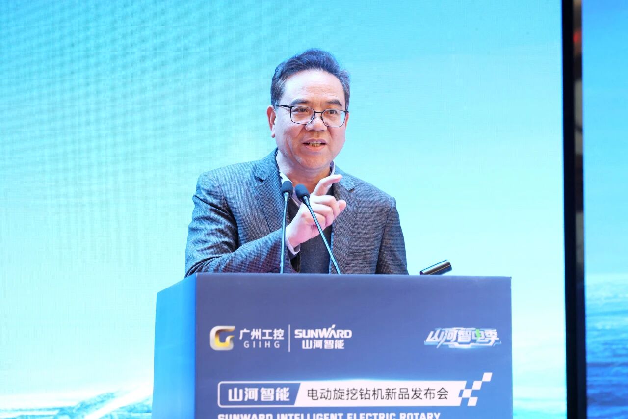 k1体育
举行电动旋挖钻机新品发布会，收获1.2亿元订单