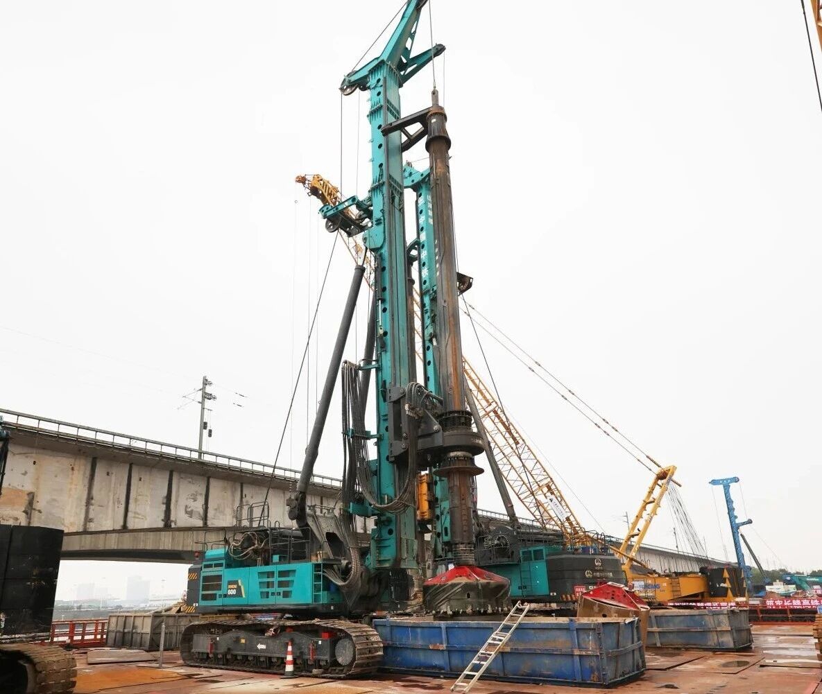 啃下“硬骨头”!k1体育
旋挖钻机助力长沙湘江铁路特大桥主墩桩基工程完美收官