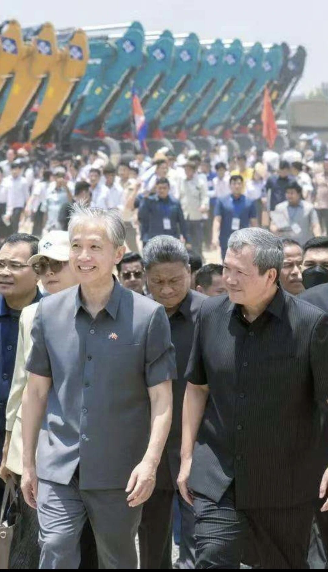 共建“一带一路”：k1体育
挖掘机助力柬埔寨水利大动脉建设