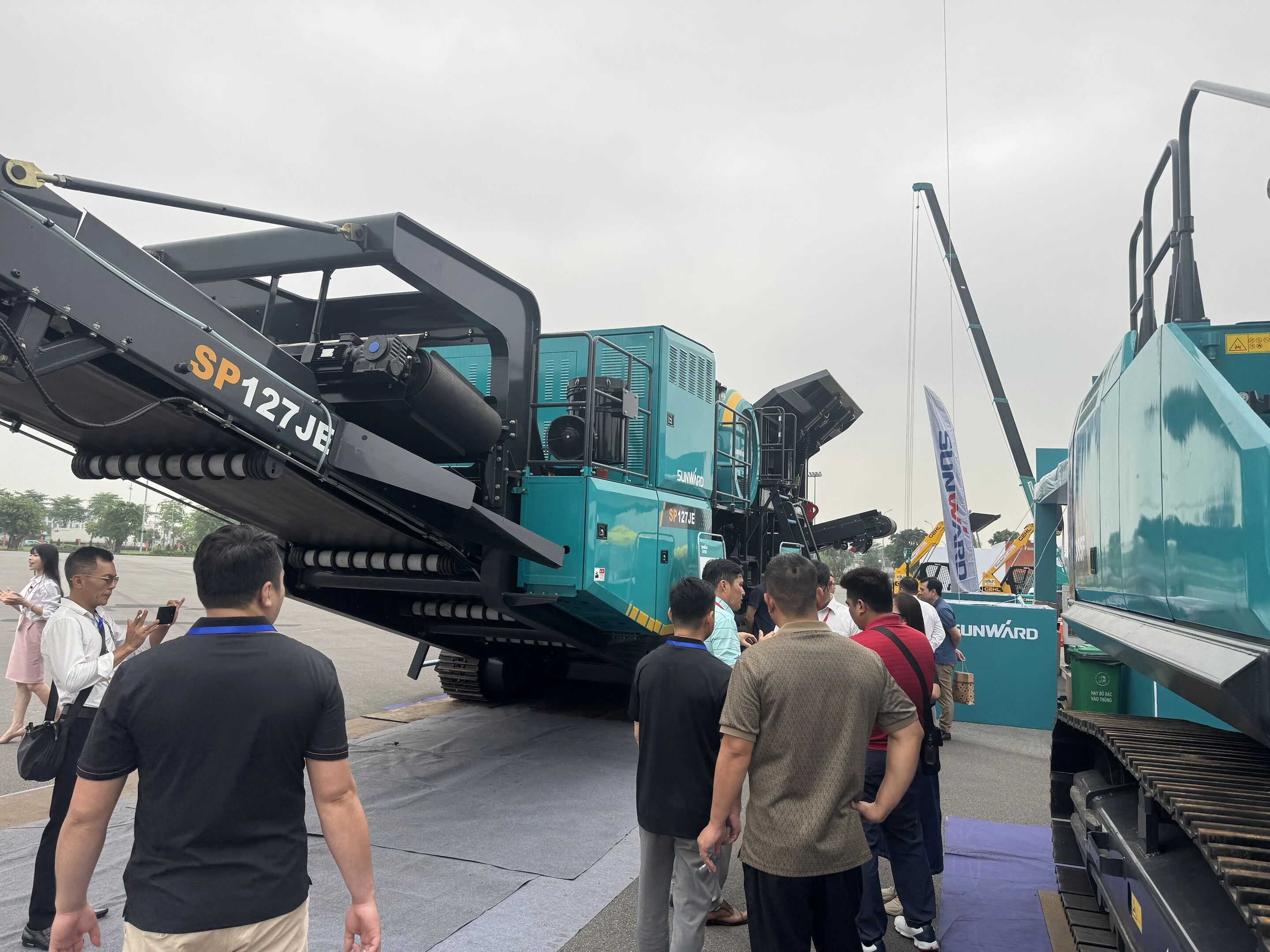 k1体育
亮相越南矿业及工程机械展览会